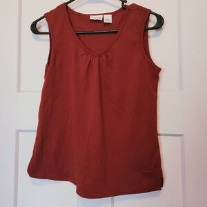 Women's Sleeveless Top in Rust Red